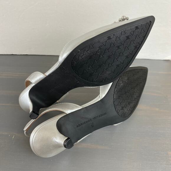 Adrienne Vittadini Suze Kitten Heels Slingback Size 7.5M Silver Pointed Toe NEW - Picture 8 of 10
